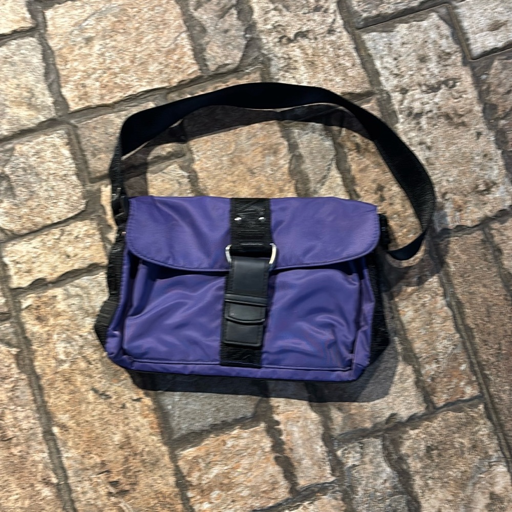 Lauren Ralph Lauren Purple Nylon With Strap Buckle Shoulder Bag